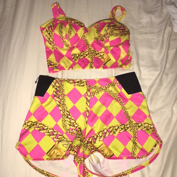 Two piece - Picture 2 of 3